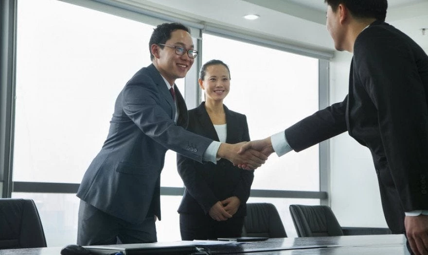 Στους 1.521 ανέρχονται οι Κινέζοι που απέκτησαν «χρυσή βίζα» – Δείγμα επενδυτικού ενδιαφέροντος